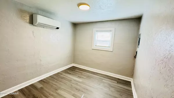 Daytona Beach, FL 32118,212 Glenview BLVD #214 Glenview #1