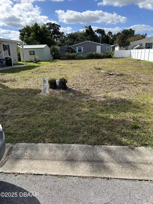 Daytona Beach, FL 32117,1372 Blackcherry ST