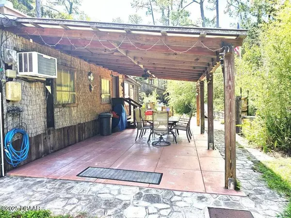 Port Orange, FL 32129,918 Mcdonald RD