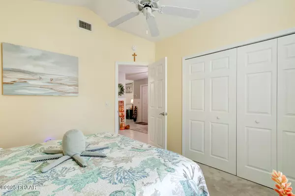 New Smyrna Beach, FL 32168,1351 Wayne AVE