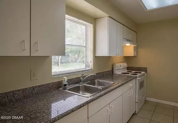 Deltona, FL 32725,1279 Hancock DR