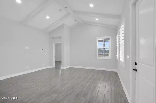 Daytona Beach, FL 32124,631 Lost Shaker WAY