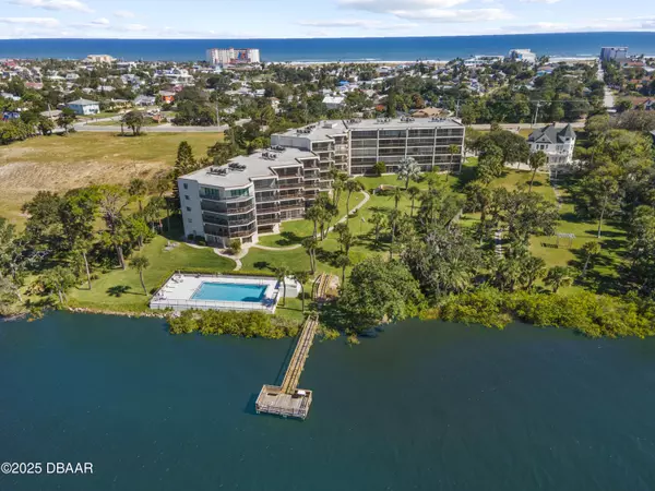 944 Peninsula DR #110, Daytona Beach, FL 32118