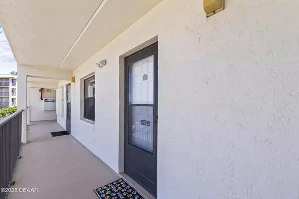 Ormond Beach, FL 32176,2700 Ocean Shore BLVD #315