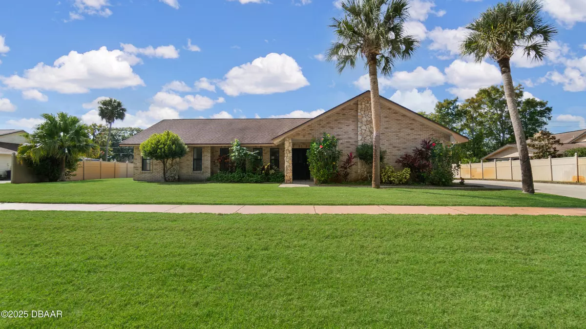 Daytona Beach, FL 32119,965 Pelican Bay DR