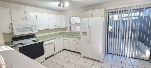 Port Orange, FL 32129,980 Canal View BLVD #B1