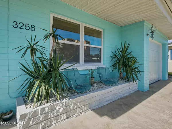 Daytona Beach, FL 32118,3258 Esperanza AVE