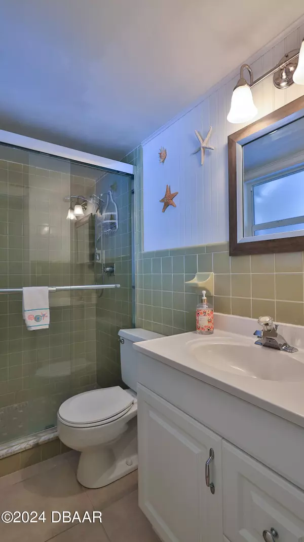 Ormond Beach, FL 32176,2820 Ocean Shore BLVD #8