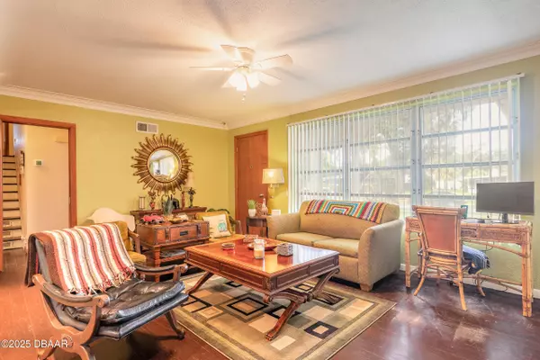 South Daytona, FL 32119,857 Valencia RD