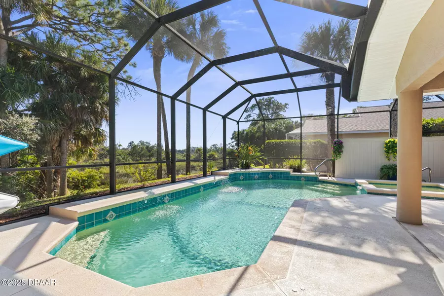 5 Cayuga CT, Palm Coast, FL 32137