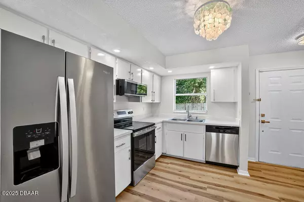 New Smyrna Beach, FL 32169,713 Laurel Bay CIR