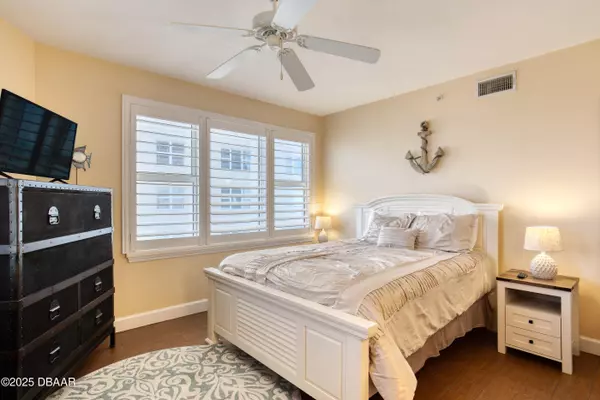 Daytona Beach Shores, FL 32118,3315 Atlantic AVE #705