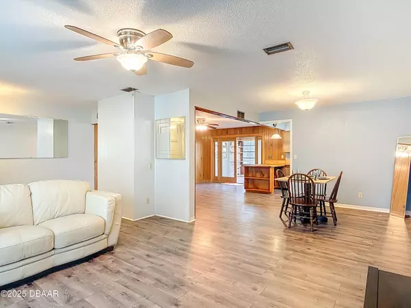 Daytona Beach, FL 32117,1246 Dalmaso DR