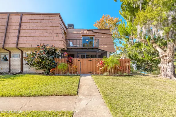 139 Moonstone CT, Port Orange, FL 32129