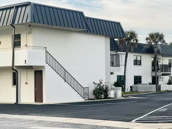 Daytona Beach, FL 32118,2101 Atlantic AVE #220