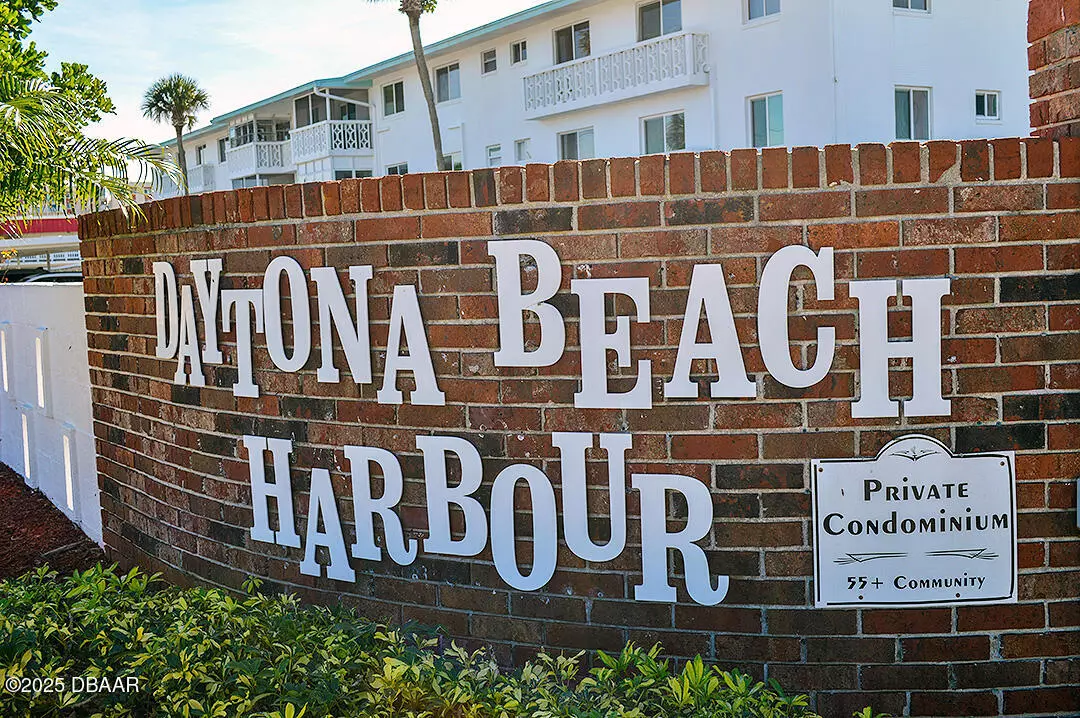 Daytona Beach, FL 32118,3009 Halifax AVE #33