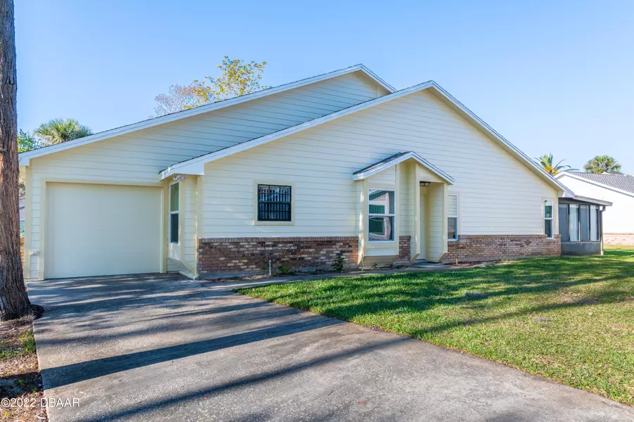 157 Bob White CT #1570, Daytona Beach, FL 32119