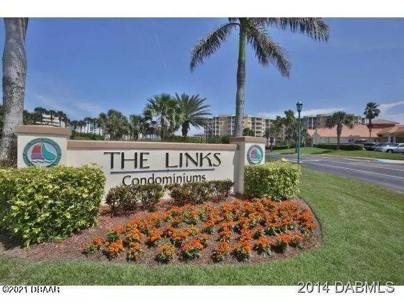 Ponce Inlet, FL 32127,4670 Links Village DR