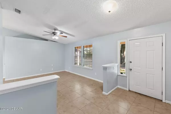 Jacksonville, FL 32225,13944 Norway Pine PL