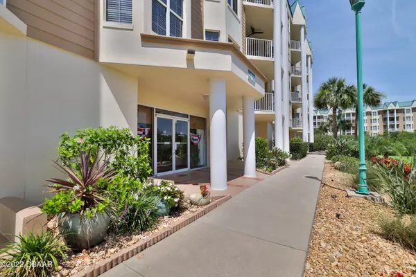 Ponce Inlet, FL 32127,4672 Riverwalk Village CT