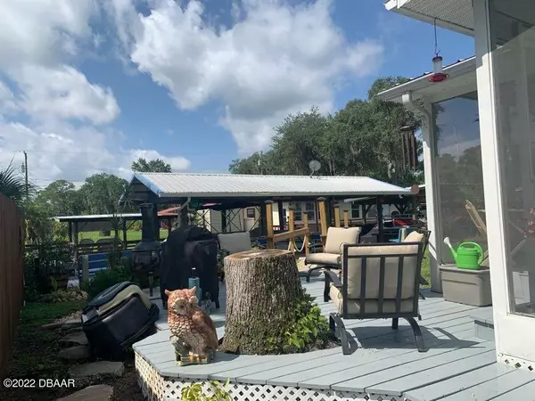 Satsuma, FL 32189,122 BOCA RATON RD