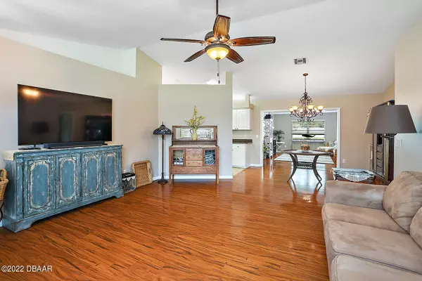 Ocala, FL 34476,7385 106th ST