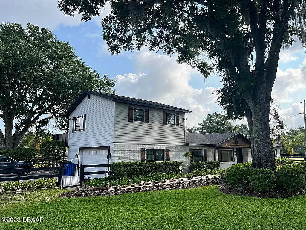 Plant City, FL 33567,2002 W State Rd 60