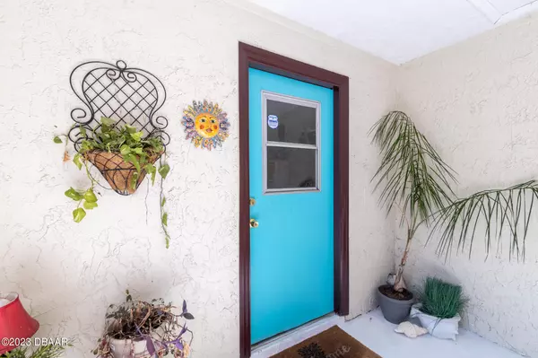 Maitland, FL 32751,608 Waverly LN