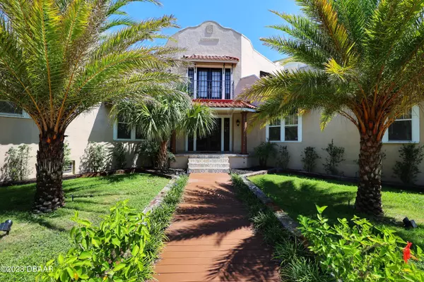 Daytona Beach, FL 32118,746 N Halifax AVE