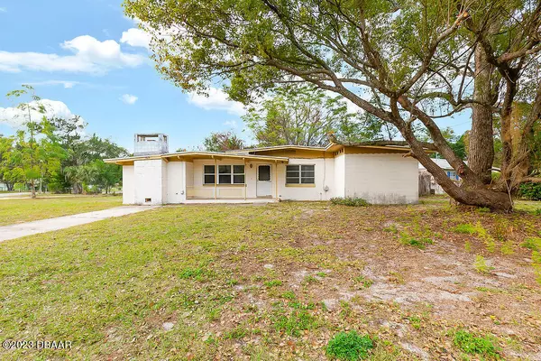 Mount Dora, FL 32757,4125 Poinsettia AVE