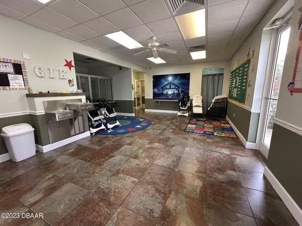 Deltona, FL 32725,3151 Howland BLVD
