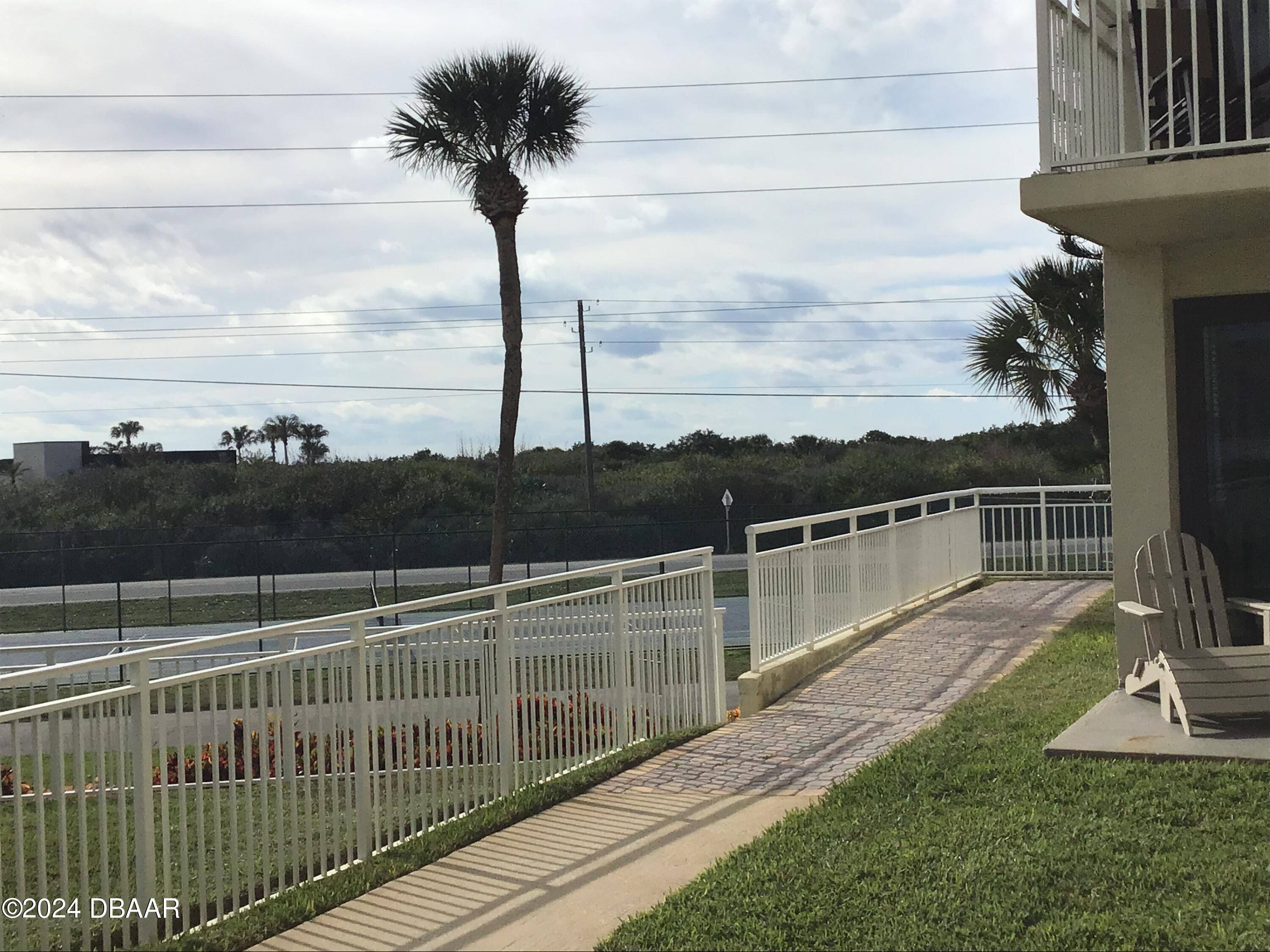 New Smyrna Beach, FL 32169,4811 Saxon DR