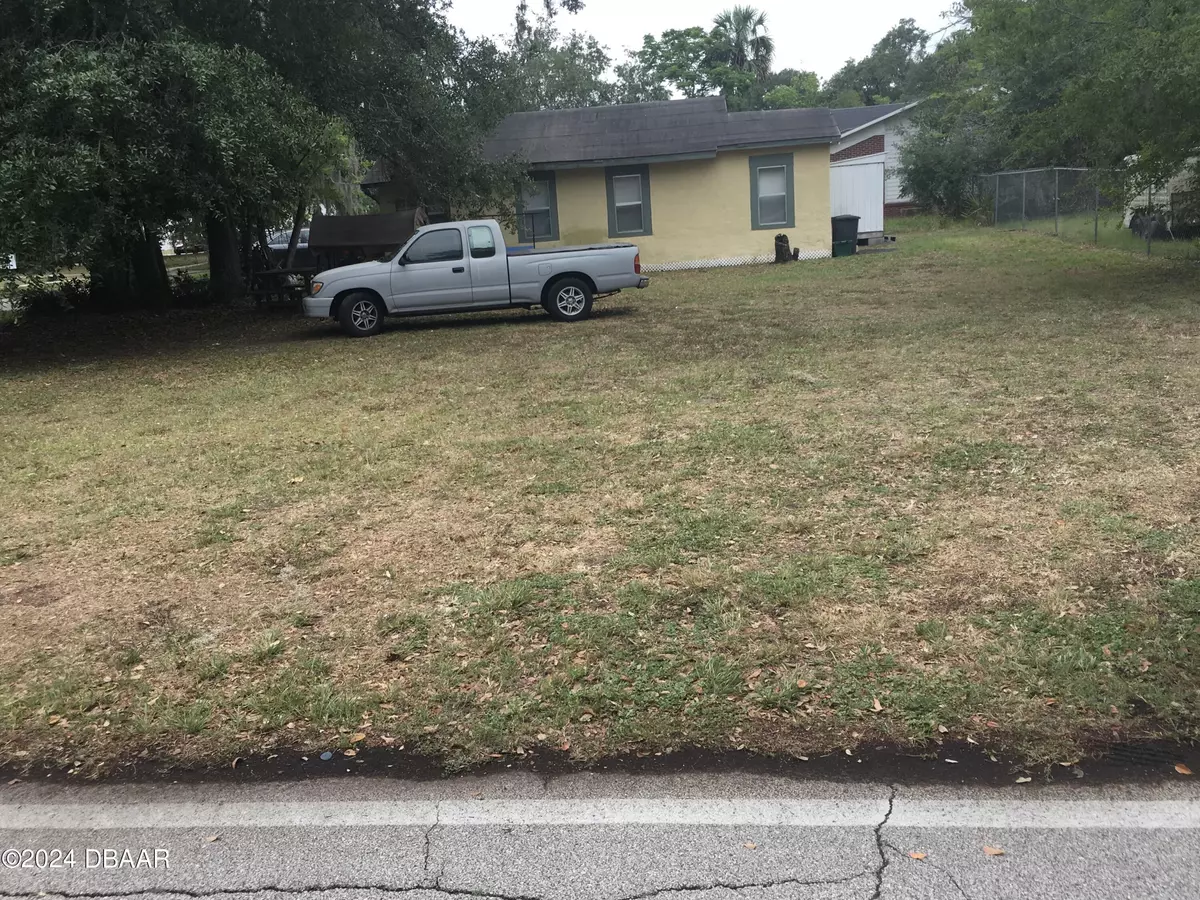 Sanford, FL 32771,1000 S Locust AVE