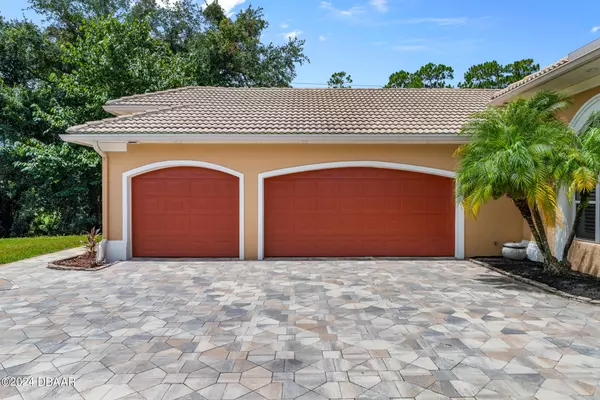 Ormond Beach, FL 32174,132 Squirrel LN