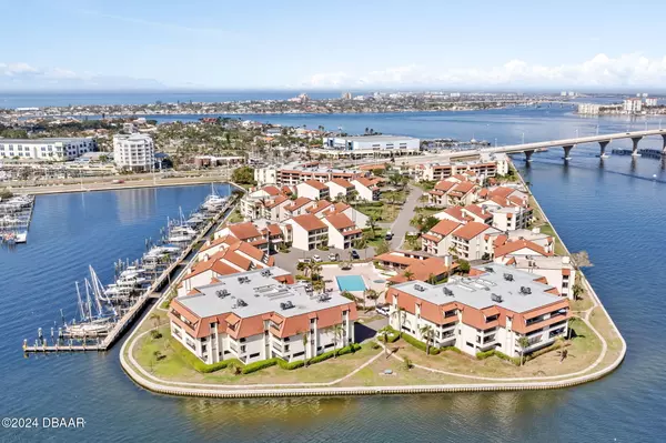 103 1st ST E, St. Petersburg, FL 33715