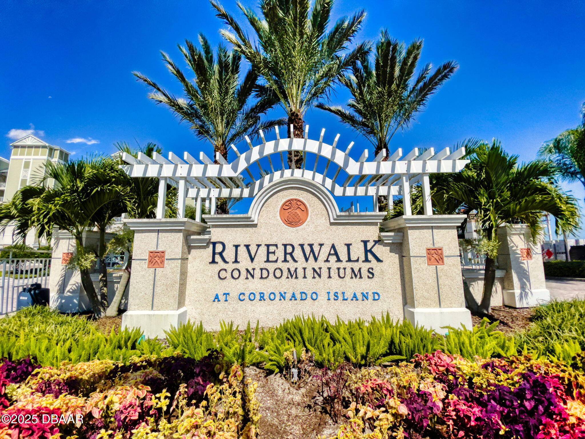 New Smyrna Beach, FL 32169,5 Riverwalk DR