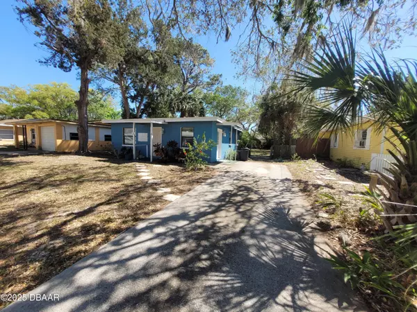 South Daytona, FL 32119,605 Calhoun ST