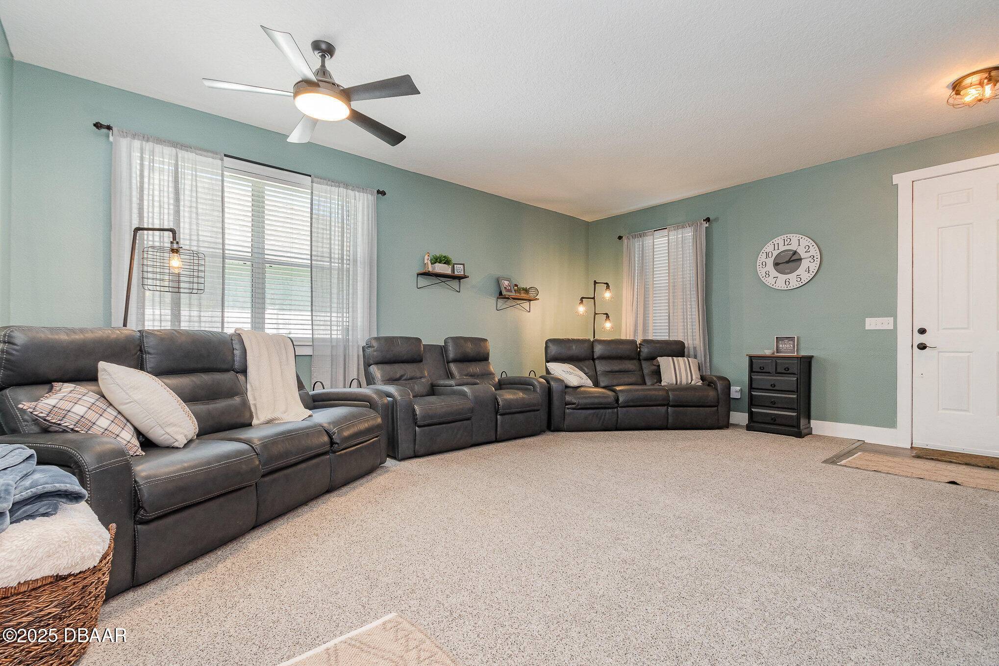 Daytona Beach, FL 32124,137 Boysenberry LN