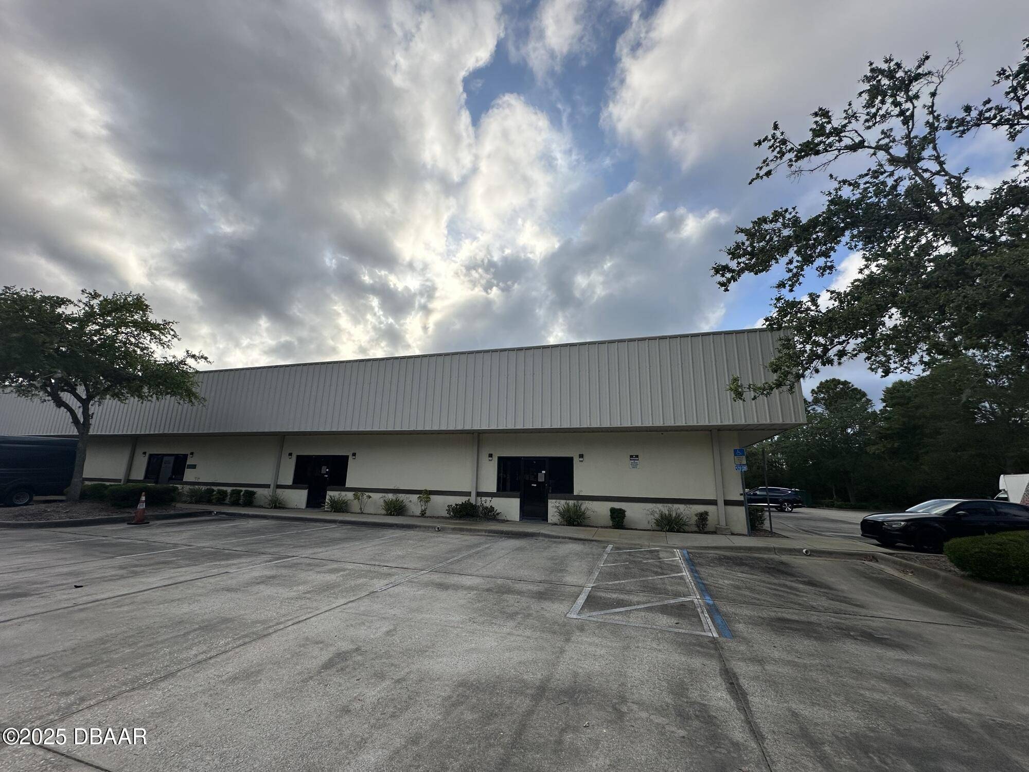 Ormond Beach, FL 32174,100 Business Center DR