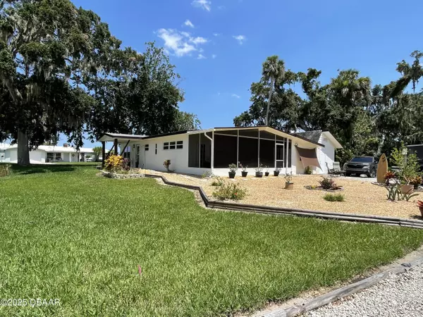 Edgewater, FL 32141,173 E Cory DR