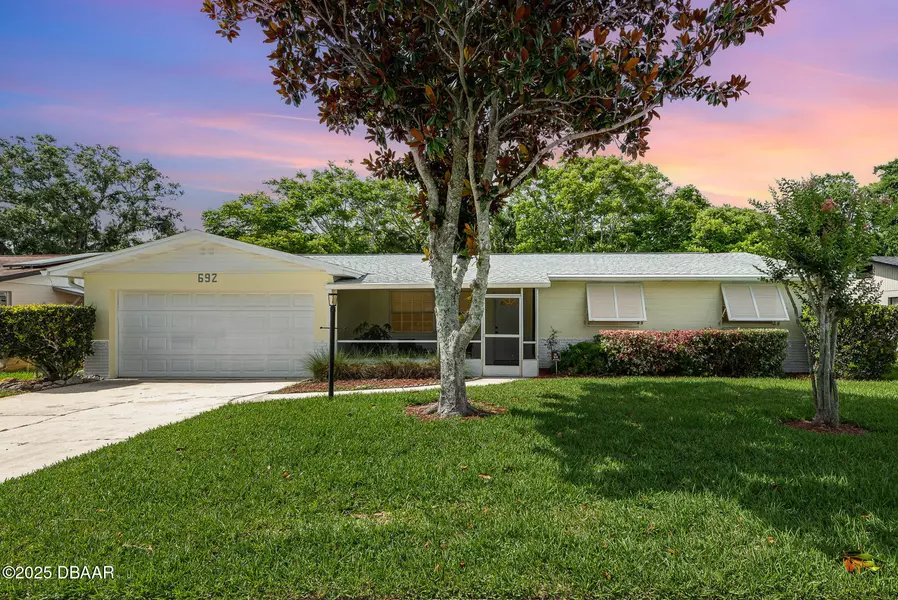 692 Gaslight DR, South Daytona, FL 32119