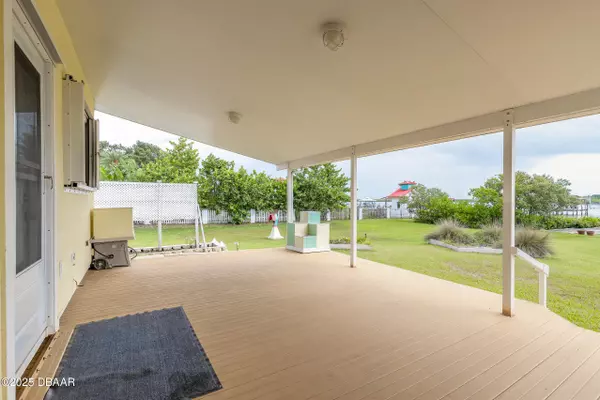 Edgewater, FL 32132,417 N Riverside DR