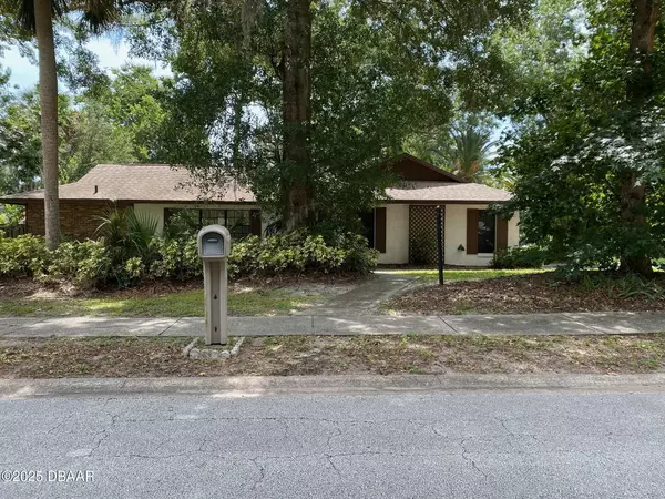 941 Sand Crest DR, Port Orange, FL 32127