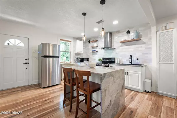 Jacksonville, FL 32207,2057 Huntsford RD