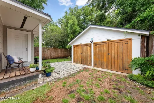 Jacksonville, FL 32207,2057 Huntsford RD