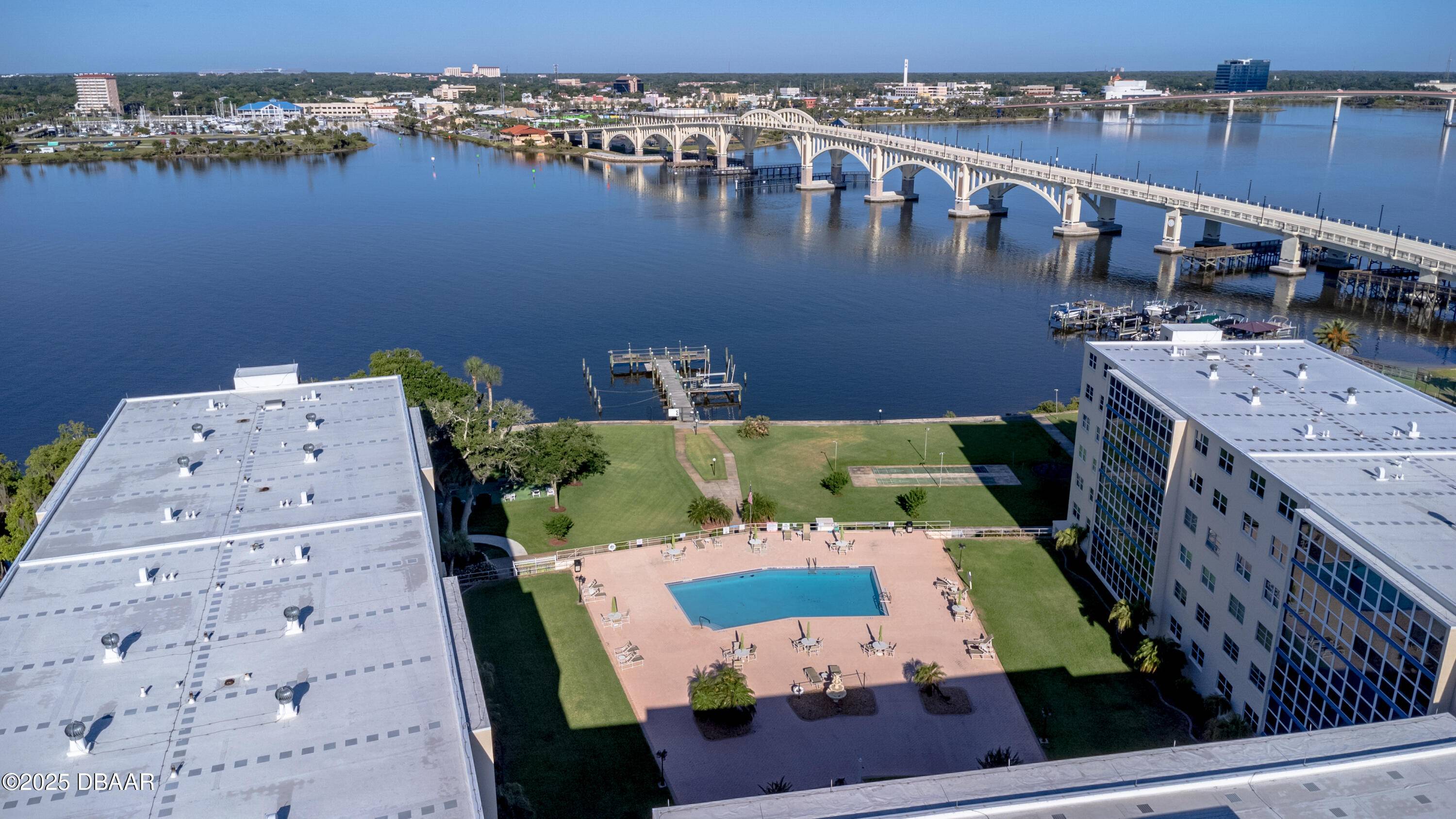 Daytona Beach, FL 32118,1224 S Peninsula DR