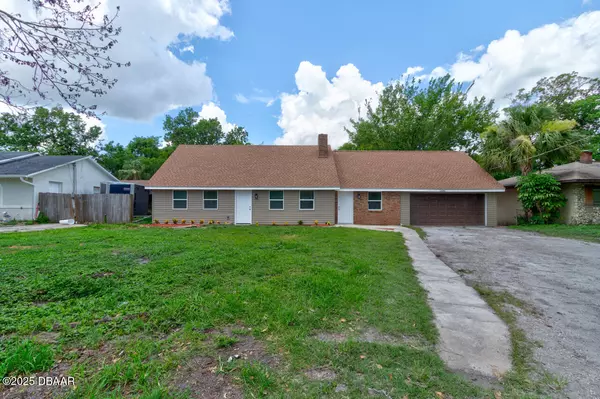 1480 Vine ST, Daytona Beach, FL 32117