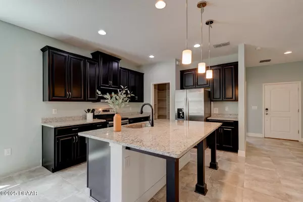 Port Orange, FL 32128,5633 Estero LOOP