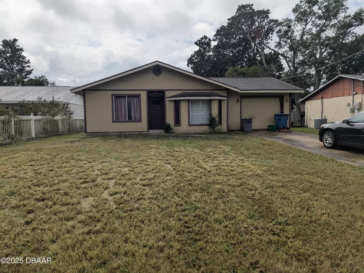 Daytona Beach, FL 32119,1906 W Blake PL SW