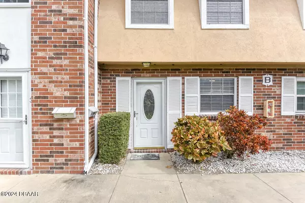 2200 S Palmetto AVE, South Daytona, FL 32119